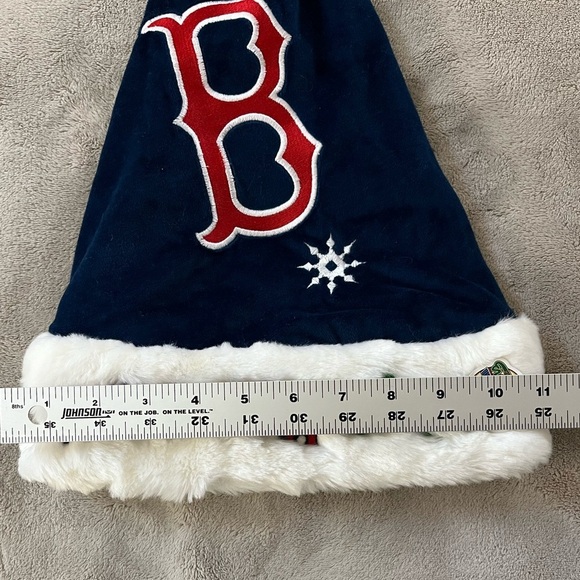 NWT Boston Red Sox Plush Santa Hat Festive Christmas Kids Large Two Hats - Picture 10 of 11